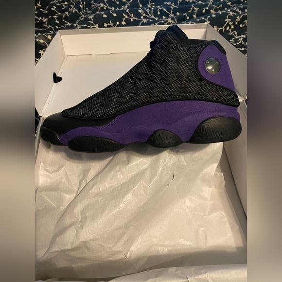Air Jordan Retro 13 Black/Court Purple/White - Picture 2 of 11